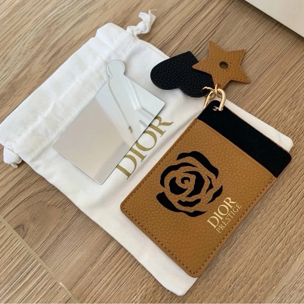 Dior Prestige Mirror / Cardholder - Picture 2 of 3